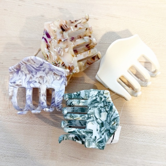 ANTHROPOLOGIE Scalloped Tortoise Claw Clip Bundle NWT - Picture 1 of 4